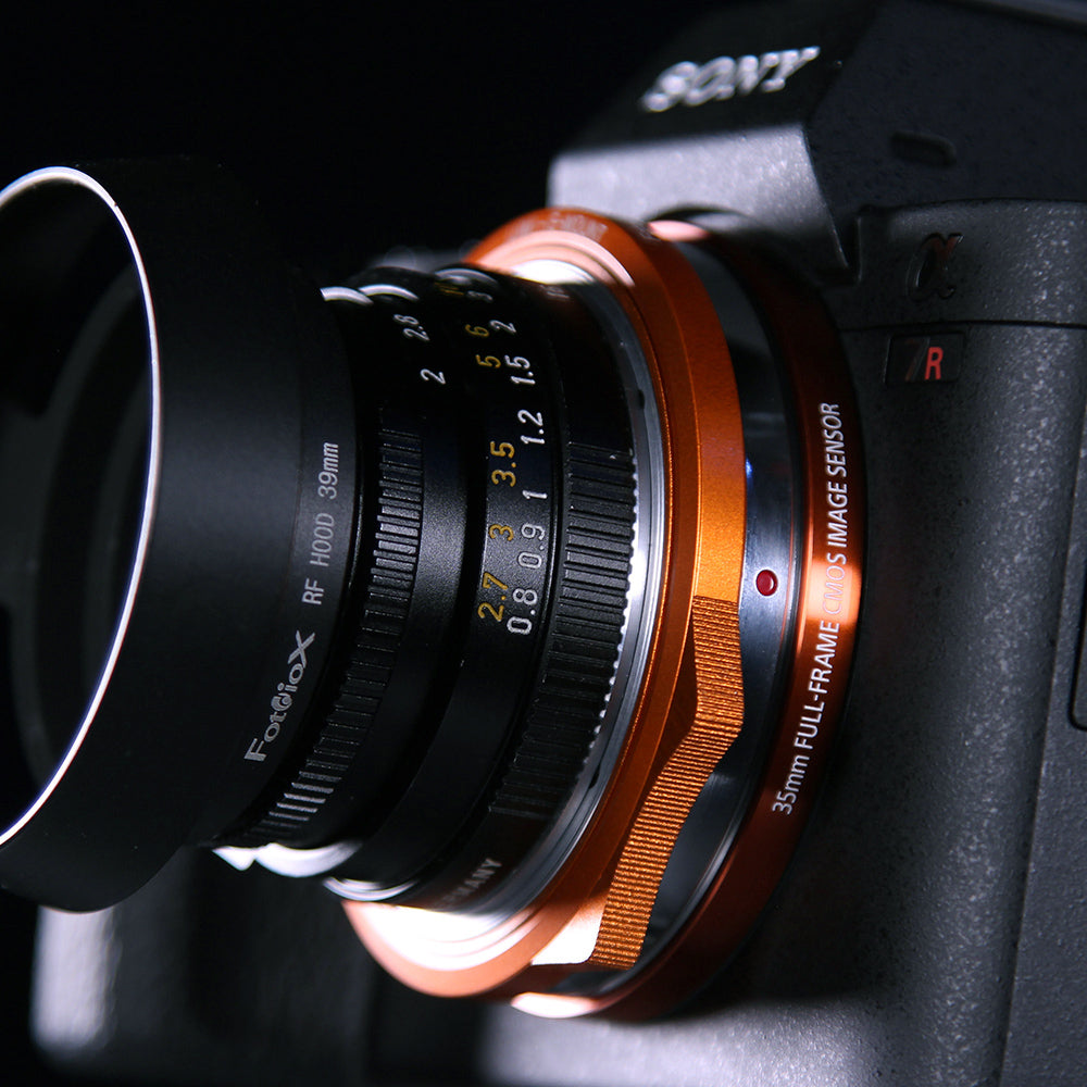 Fotodiox DLX Stretch Lens Adapter - Leica M Rangefinder Lens to Sony Alpha E-Mount Mirrorless Camera Body with Macro Focusing Helicoid